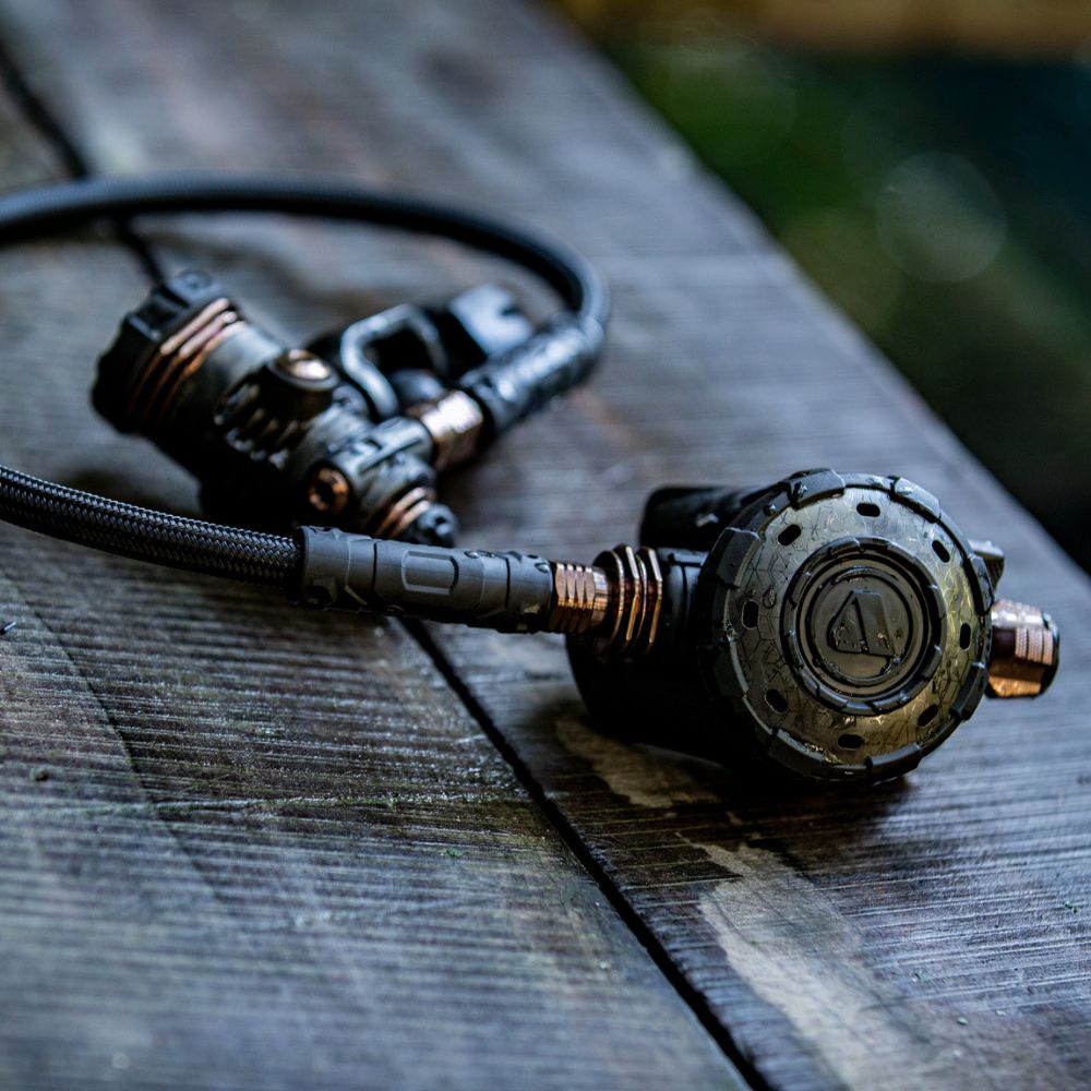 WHAT’S IN THE BOX - MTX-RC 50YRS - Dive Regulator