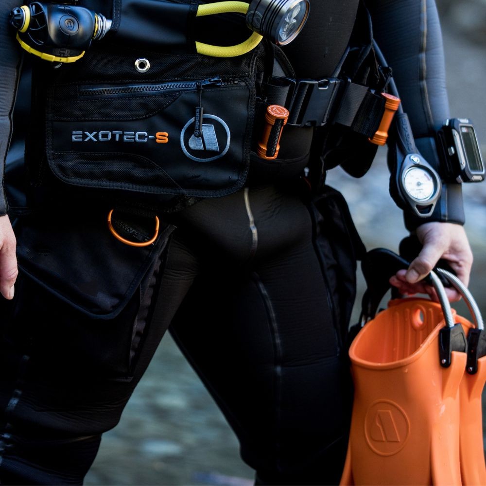 PRODUCT DETAILS - PRESSURE GAUGE NARROW HOSE - Dive instrument