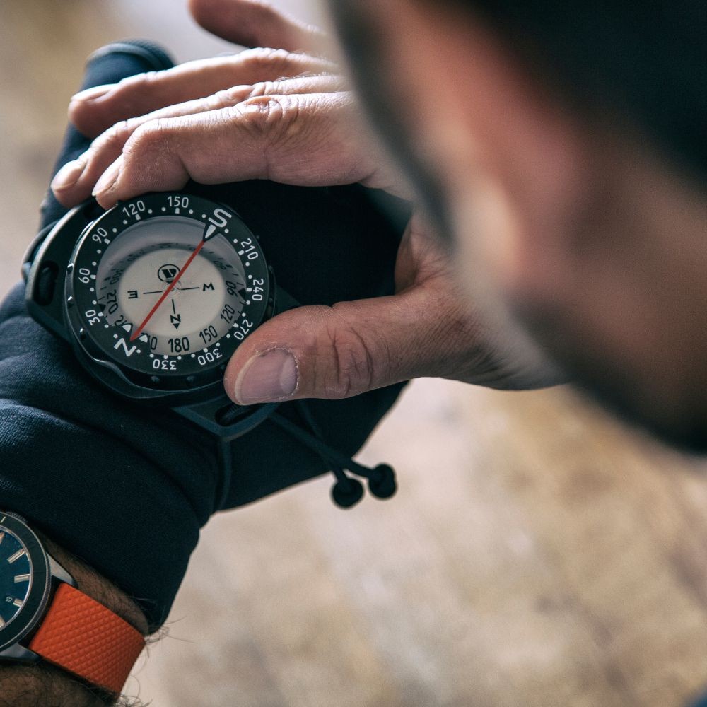 PRODUCT DETAILS - BUNGEE MOUNT COMPASS - Dive instrument