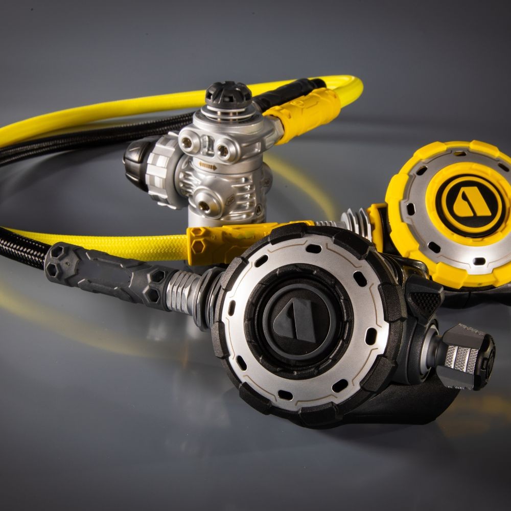 WHAT’S IN THE BOX - MTX-RC STAGE 3 - Dive Regulator + Octopus