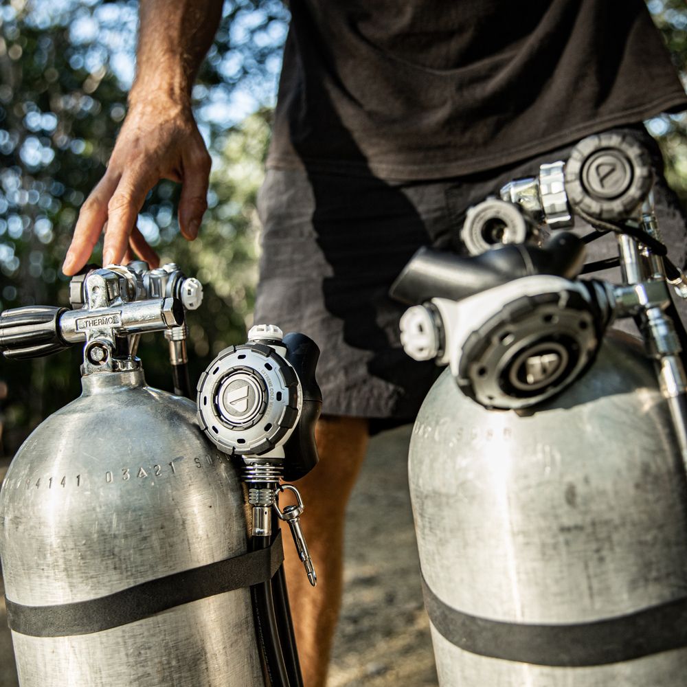 WHAT’S IN THE BOX - MTX-R - Dive Regulator