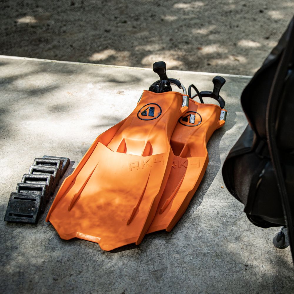 WHAT’S IN THE BOX - RK4 - Dive Fins