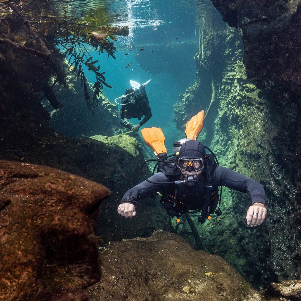 PRODUCT DETAILS - THERMIQ - 5mm Men's Wetsuit